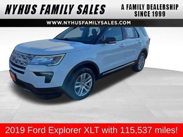 2019 FORD Explorer