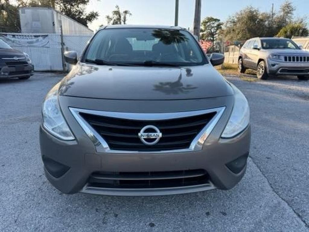 2015 NISSAN Versa