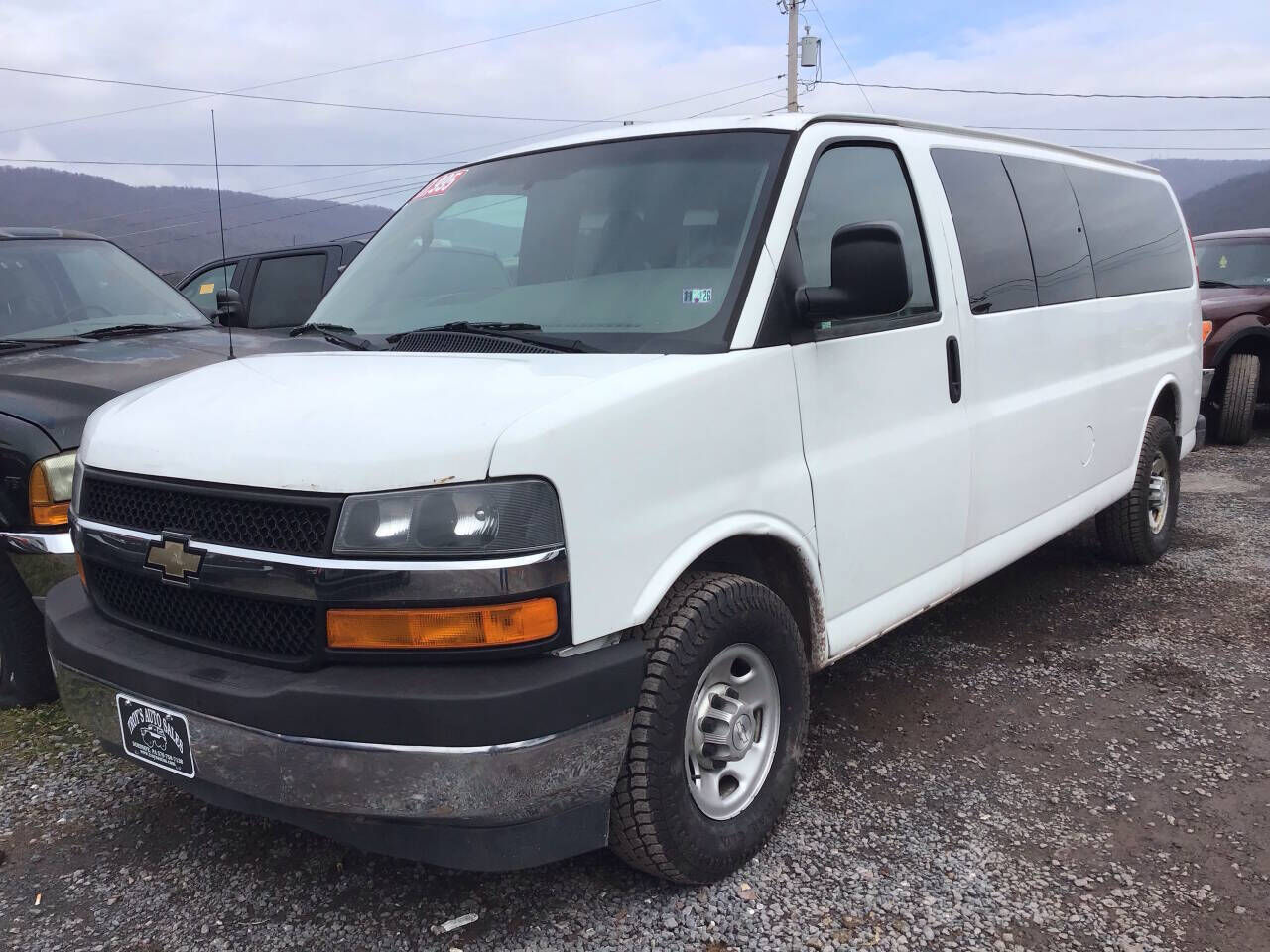 2017 CHEVROLET Express