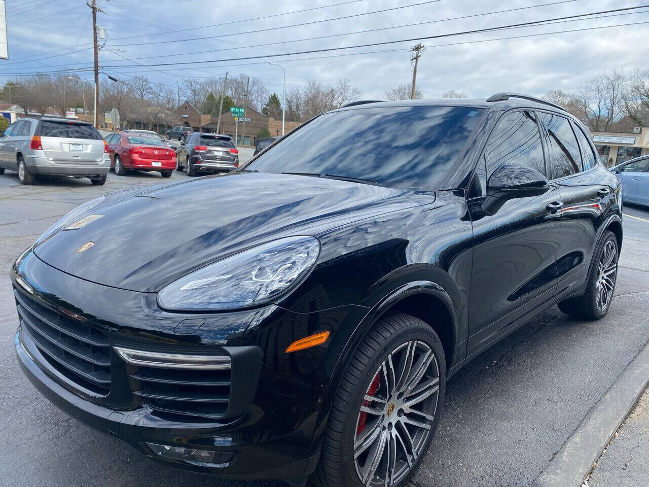 2017 PORSCHE Cayenne