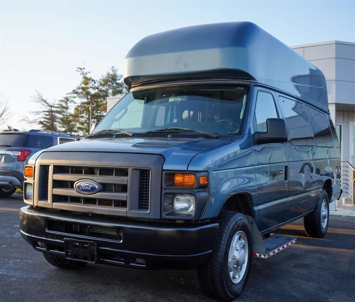 2014 FORD E-350
