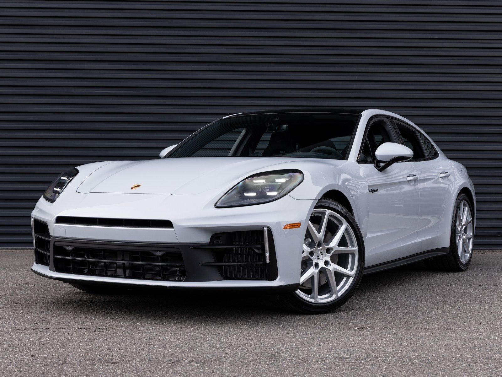 2026 PORSCHE Panamera