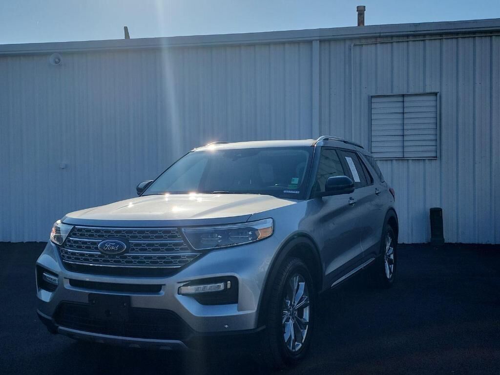 2021 FORD Explorer
