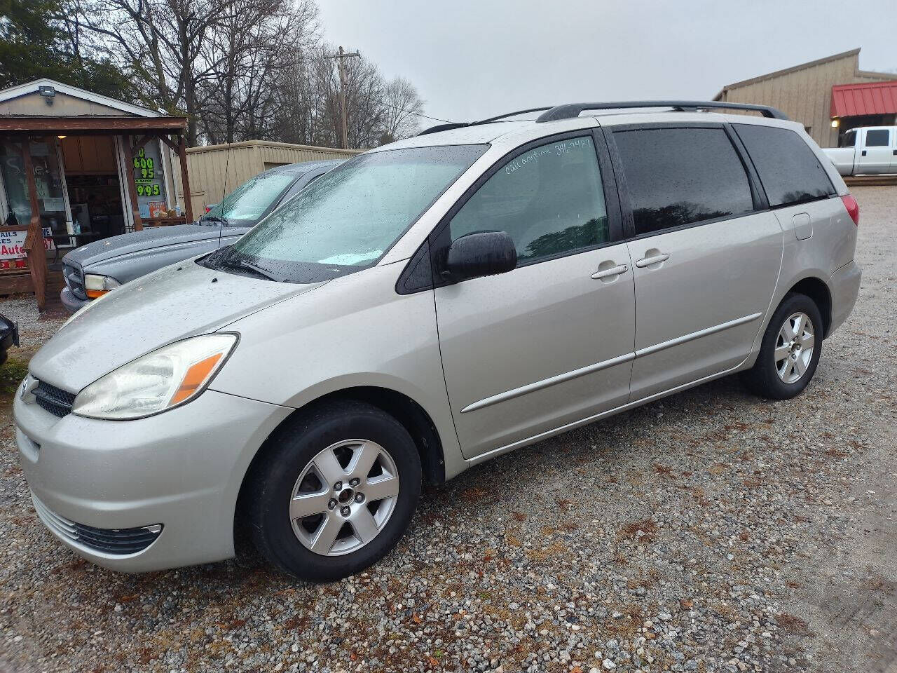 2004 TOYOTA Sienna