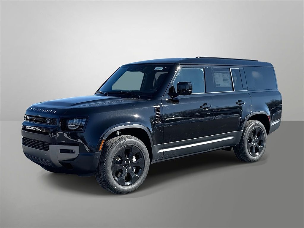 2026 LAND ROVER Defender