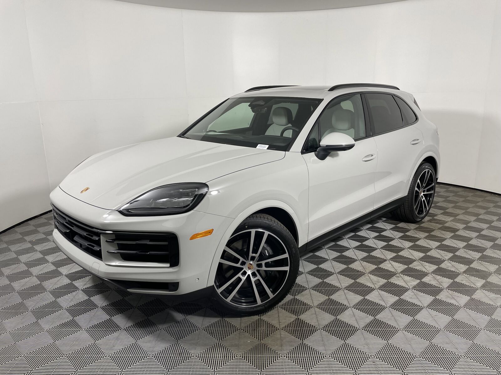 2026 PORSCHE Cayenne