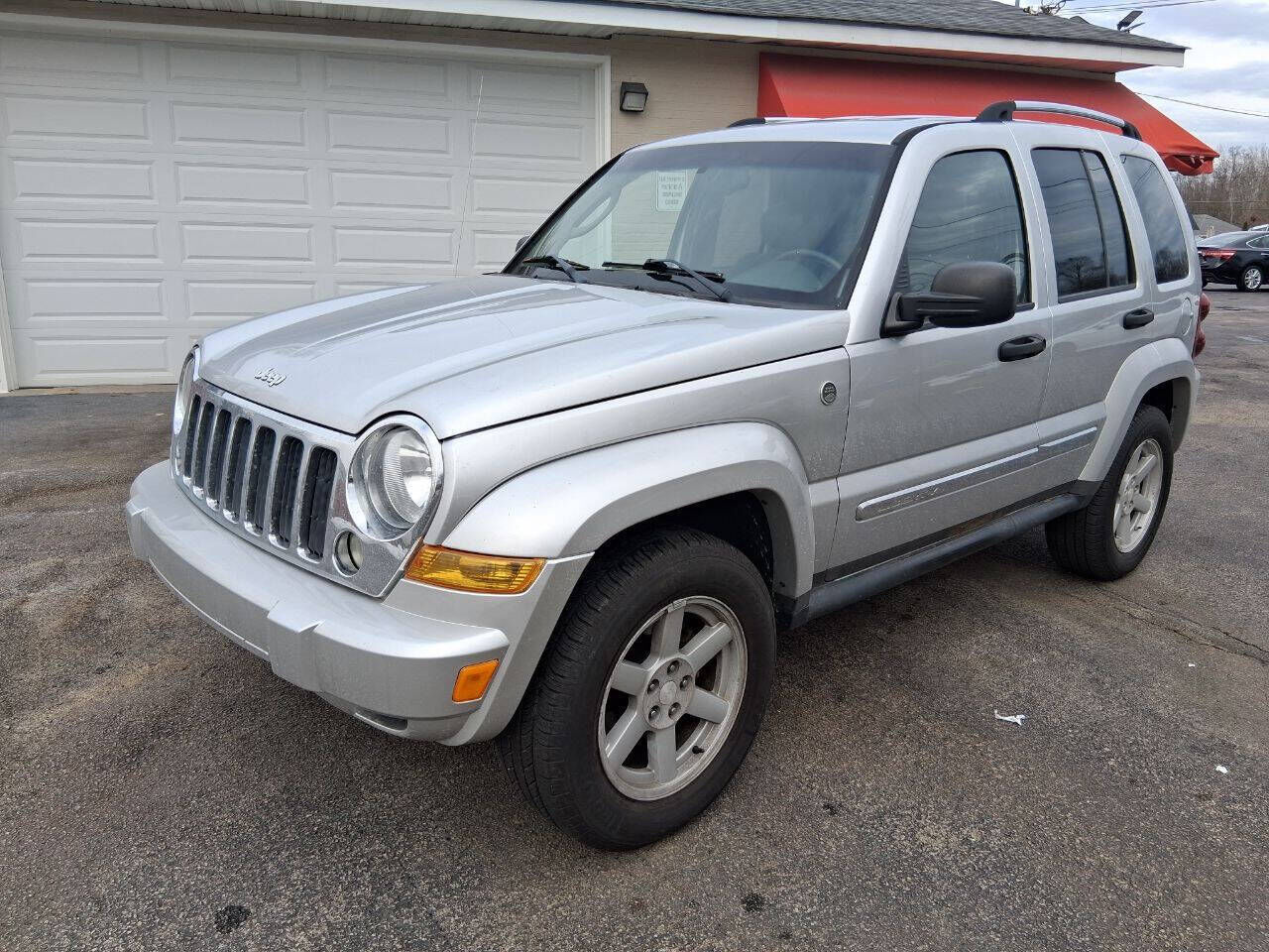 2005 JEEP Liberty