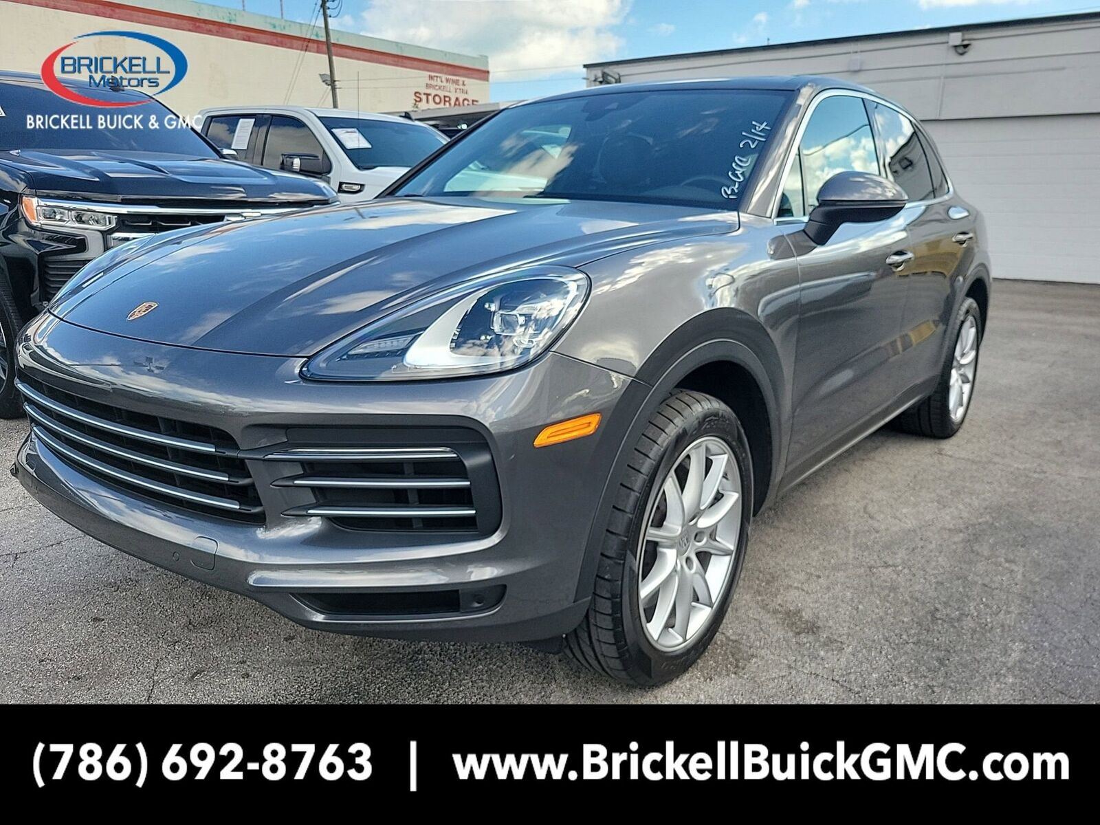 2022 PORSCHE Cayenne