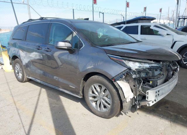 2021 TOYOTA Sienna