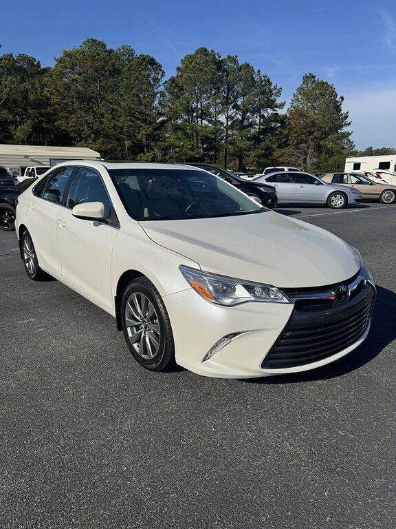 2017 TOYOTA Camry