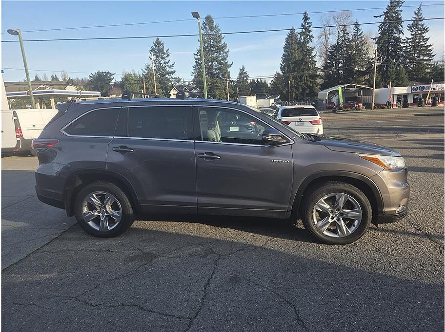 2015 TOYOTA Highlander