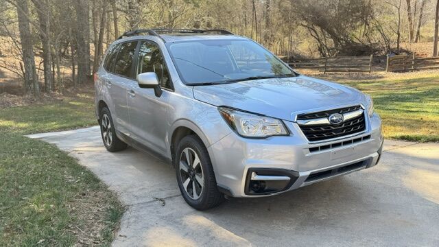 2017 SUBARU Forester