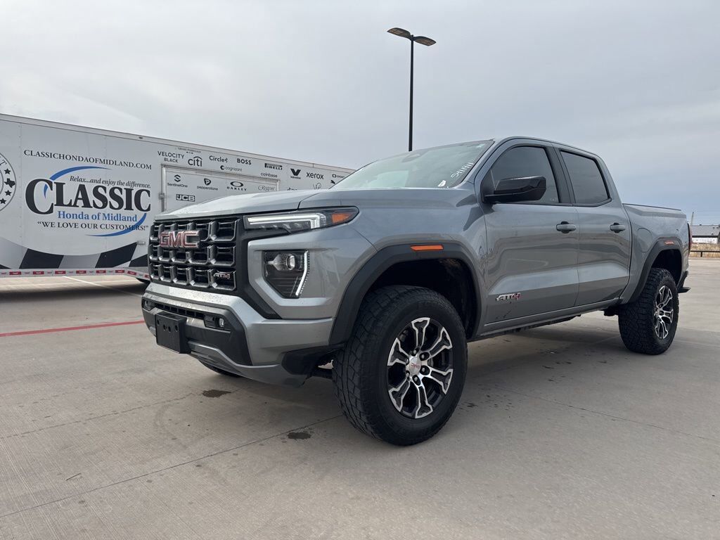 2024 GMC Canyon