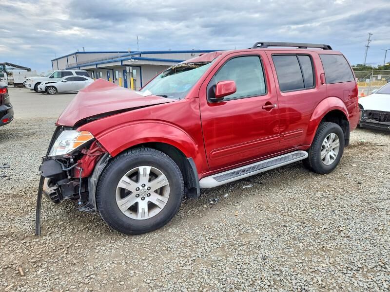2010 NISSAN Pathfinder