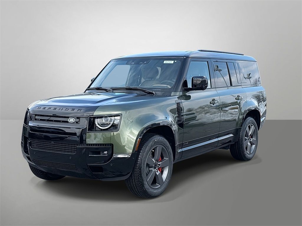 2026 LAND ROVER Defender