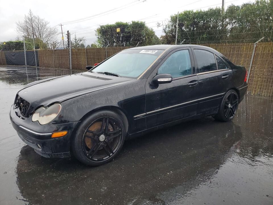 2004 MERCEDES-BENZ C-Class