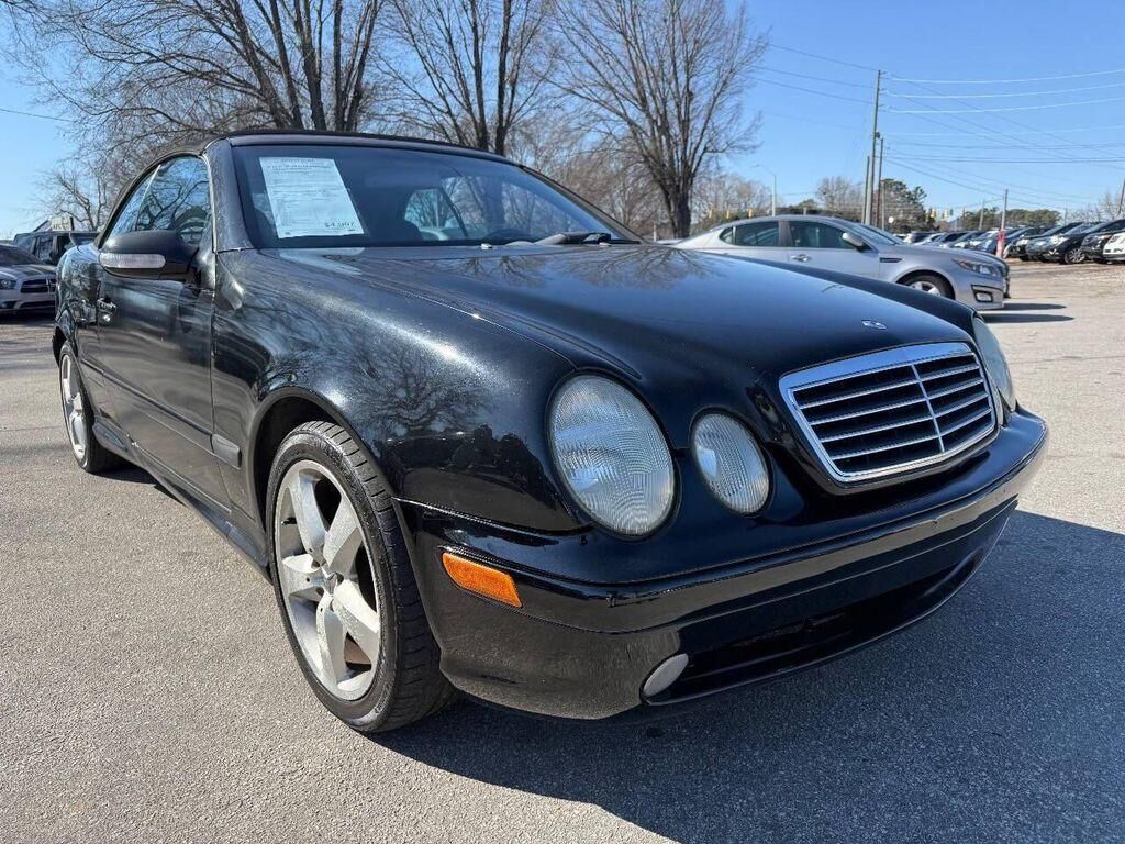 2002 MERCEDES-BENZ CLK-Class