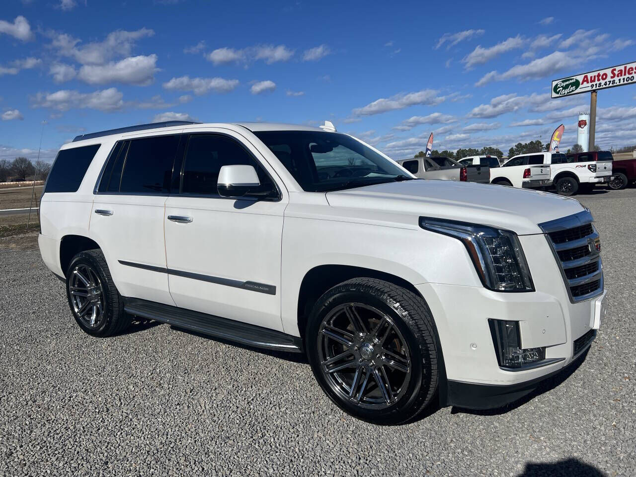 2017 CADILLAC Escalade