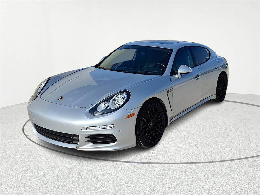 2016 PORSCHE Panamera