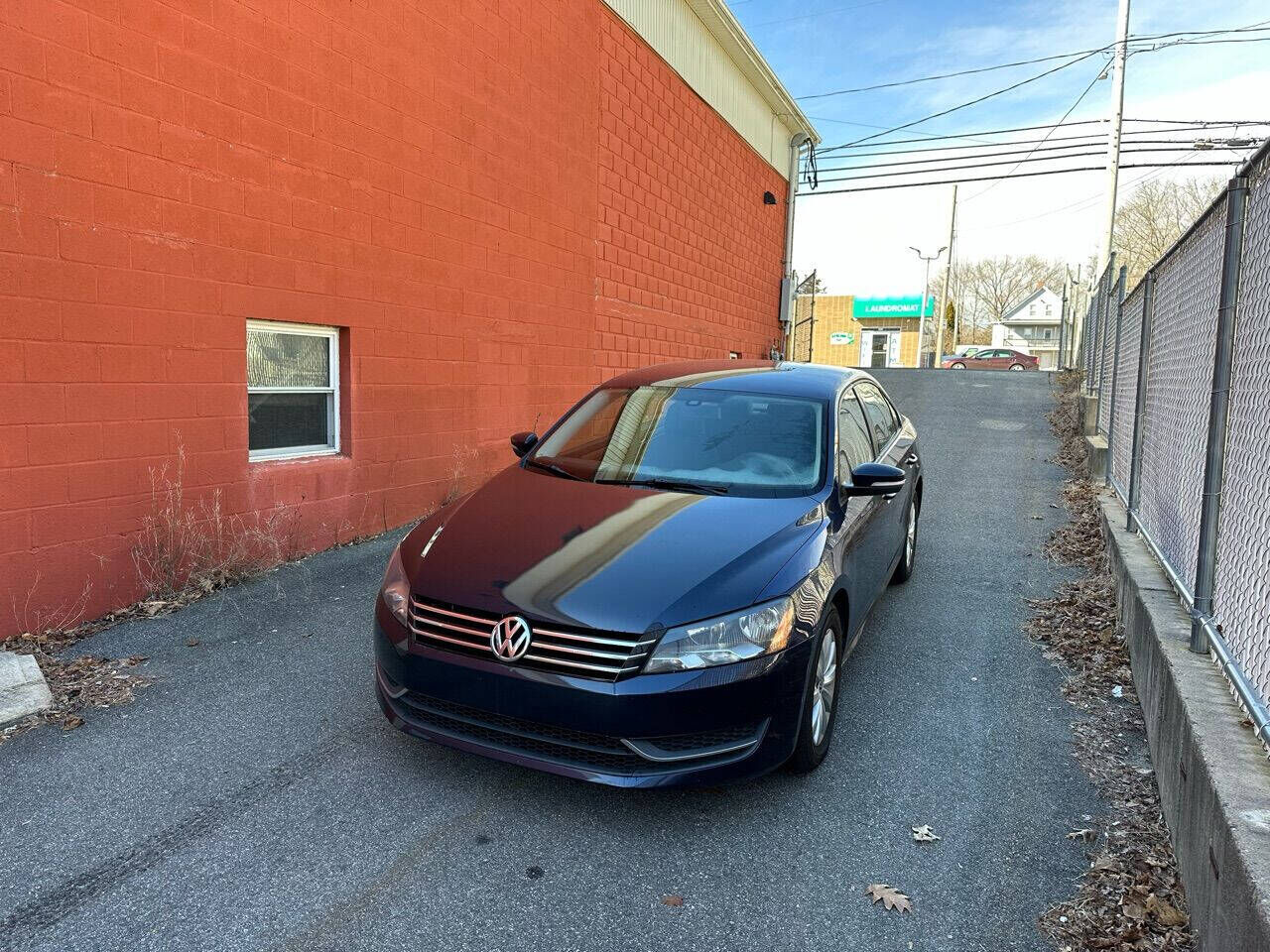 2013 VOLKSWAGEN Passat
