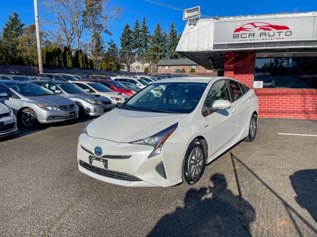 2017 TOYOTA PRIUS