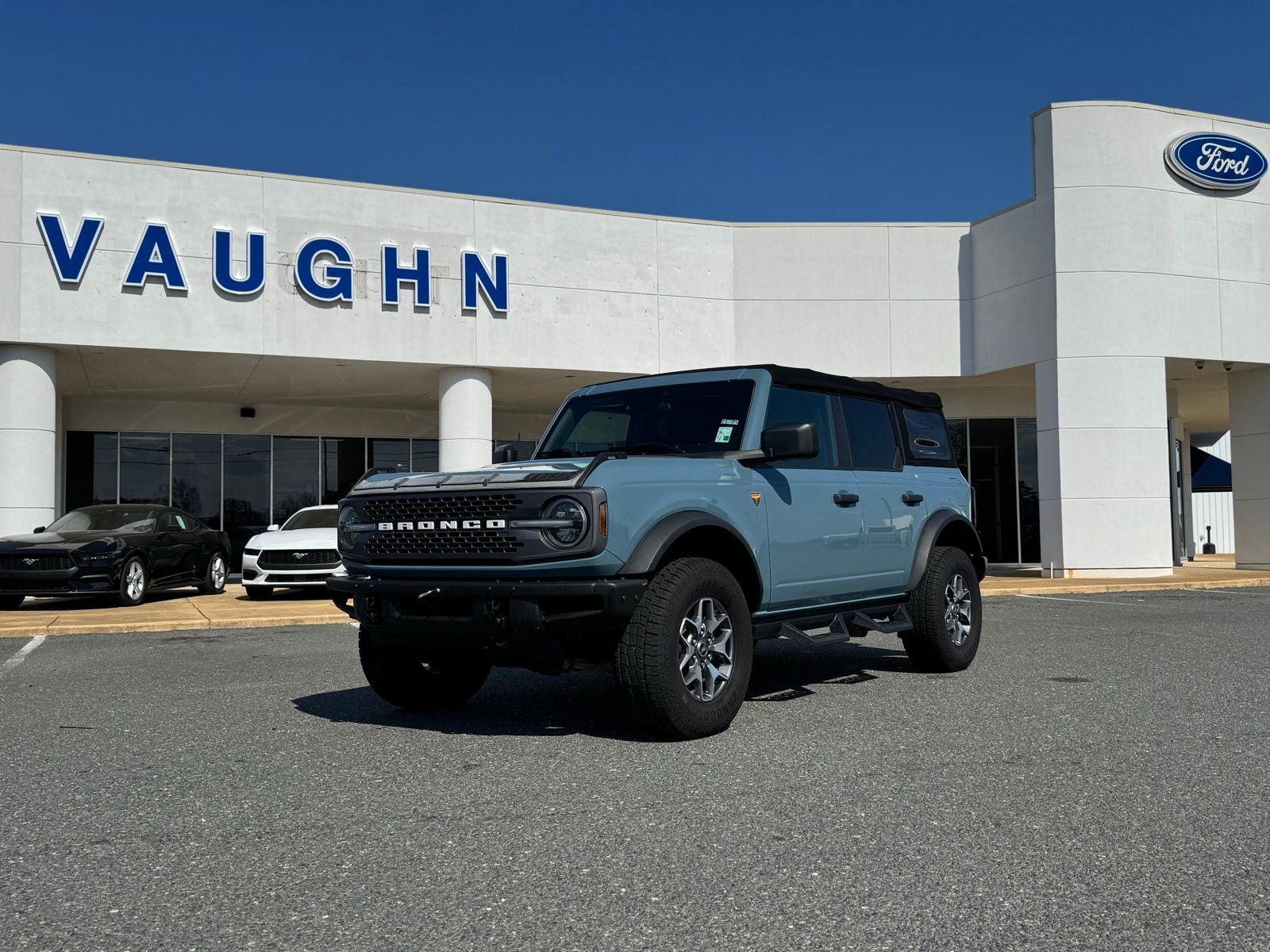 2022 FORD Bronco