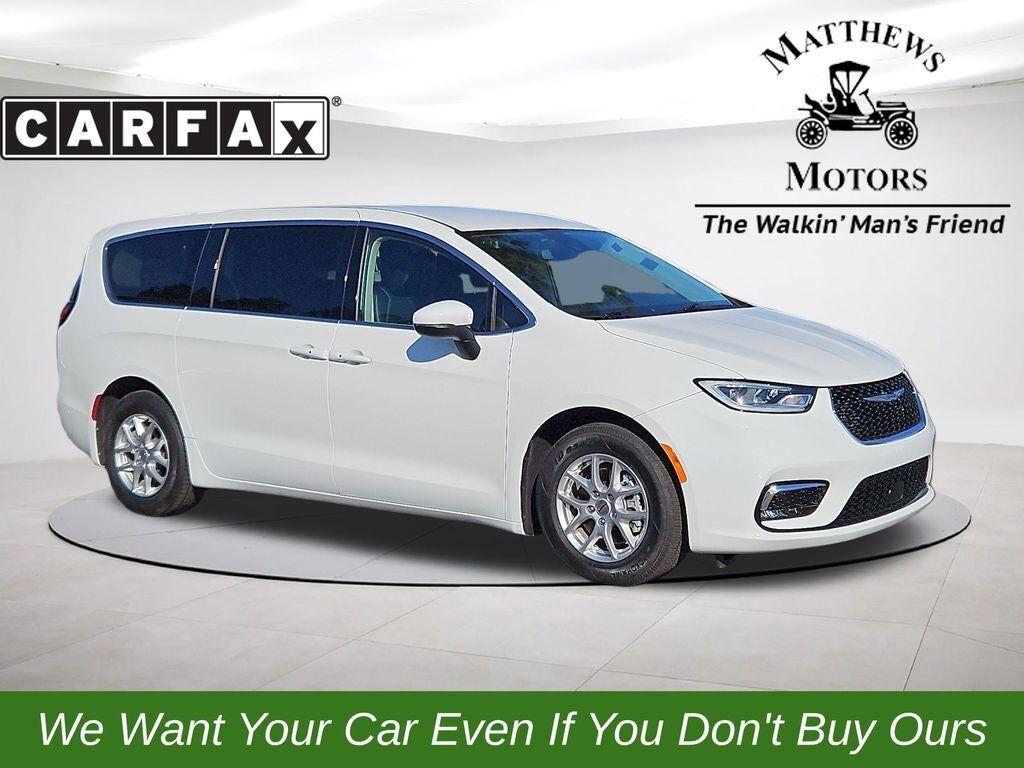 2023 CHRYSLER Pacifica