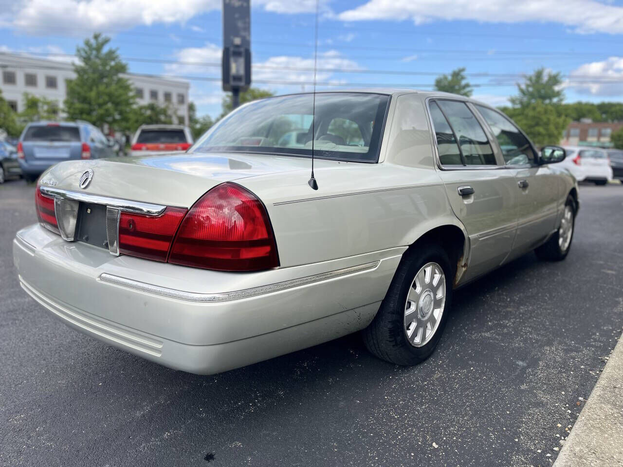 2005 MERCURY Grand Marquis