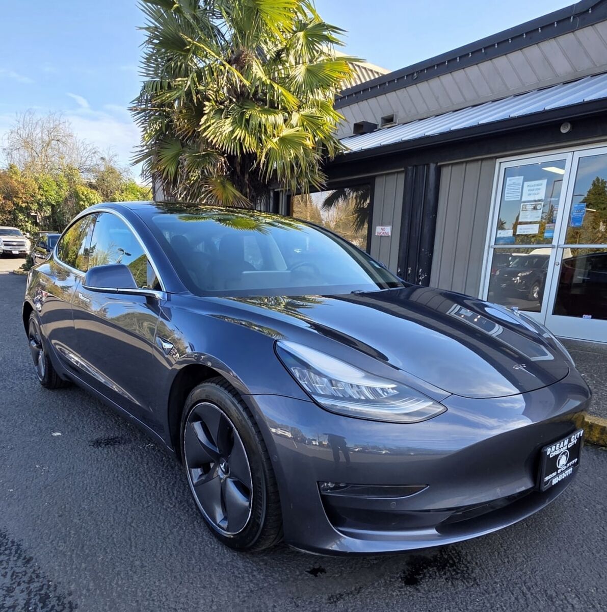 2018 TESLA Model 3