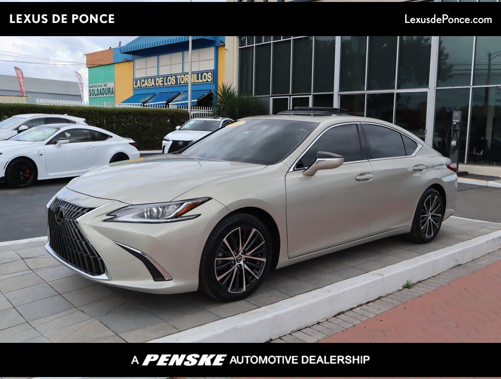 2022 LEXUS ES