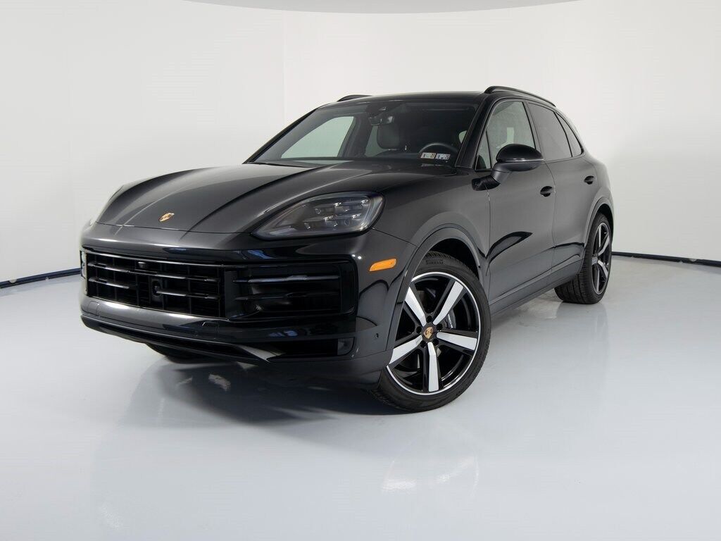 2025 PORSCHE Cayenne