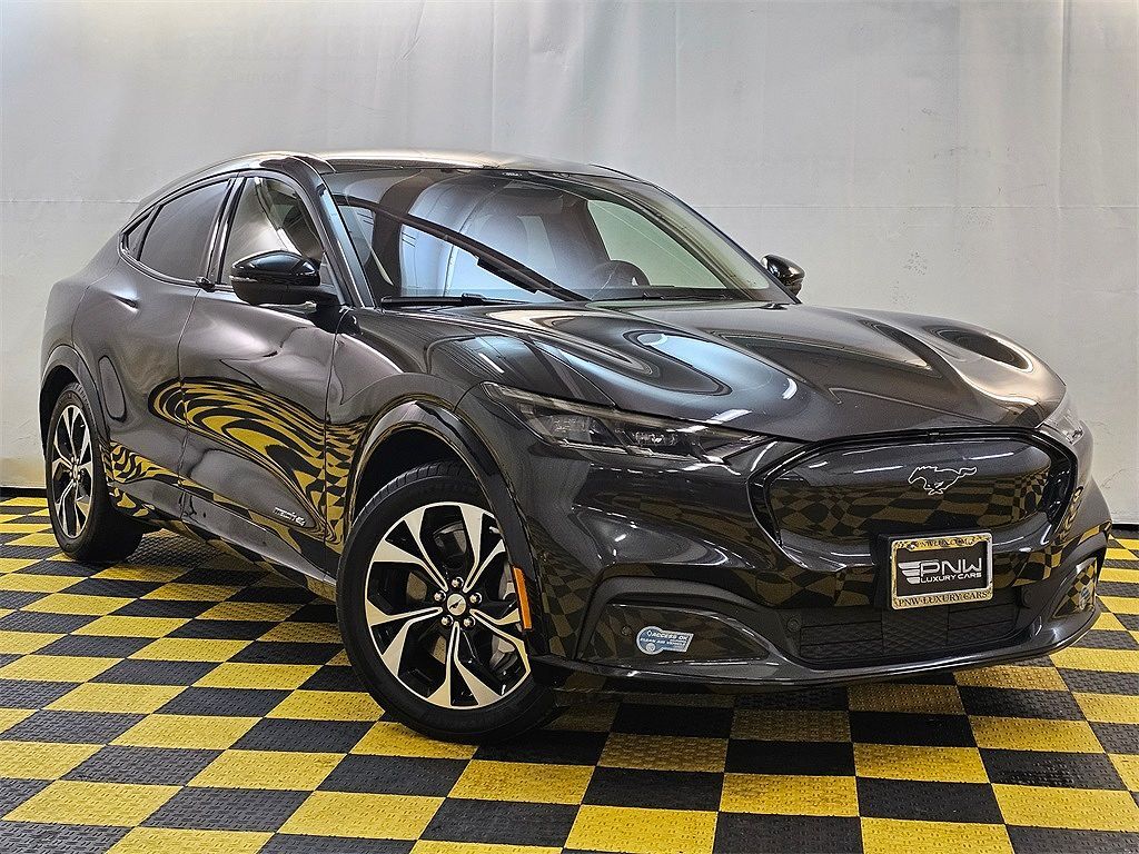 2021 FORD Mach-E