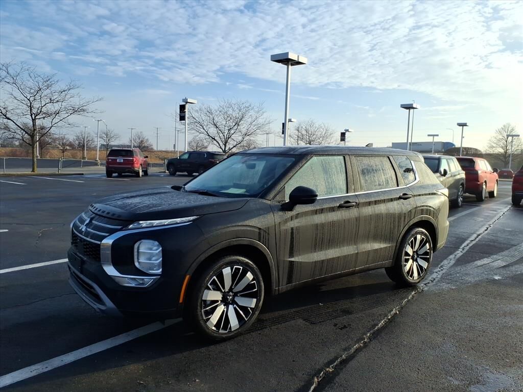 2026 MITSUBISHI Outlander