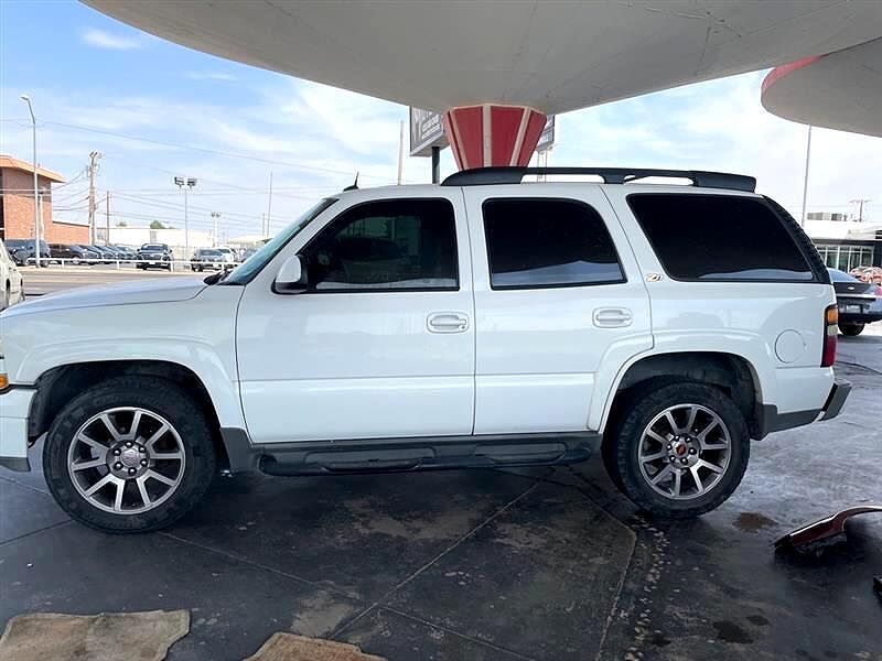2004 CHEVROLET Tahoe