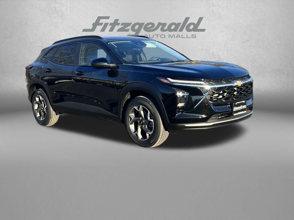 2026 CHEVROLET Trax