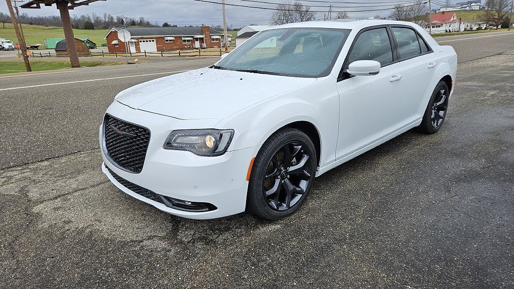 2023 CHRYSLER 300