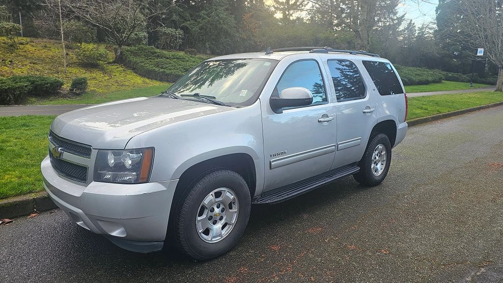 2011 CHEVROLET Tahoe