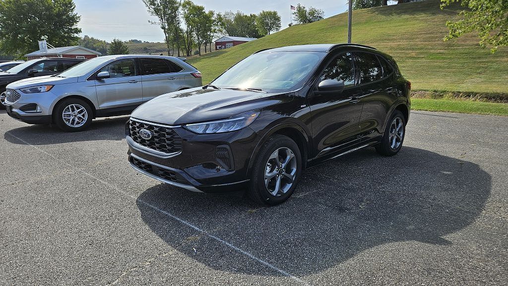 2024 FORD Escape