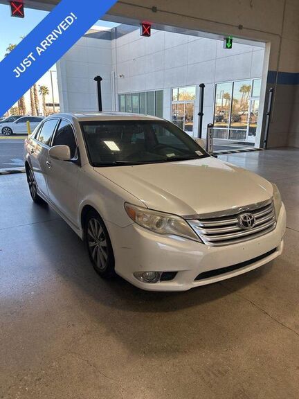 2011 TOYOTA Avalon