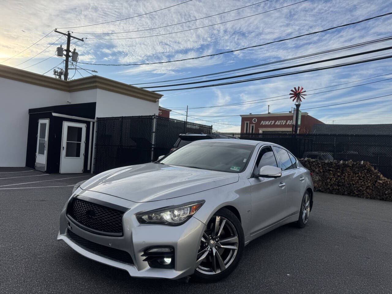 2016 INFINITI Q50