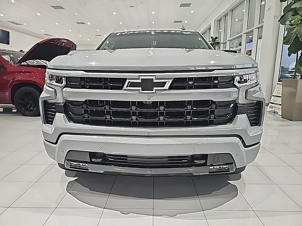 2025 CHEVROLET Silverado