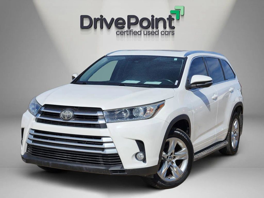 2017 TOYOTA Highlander