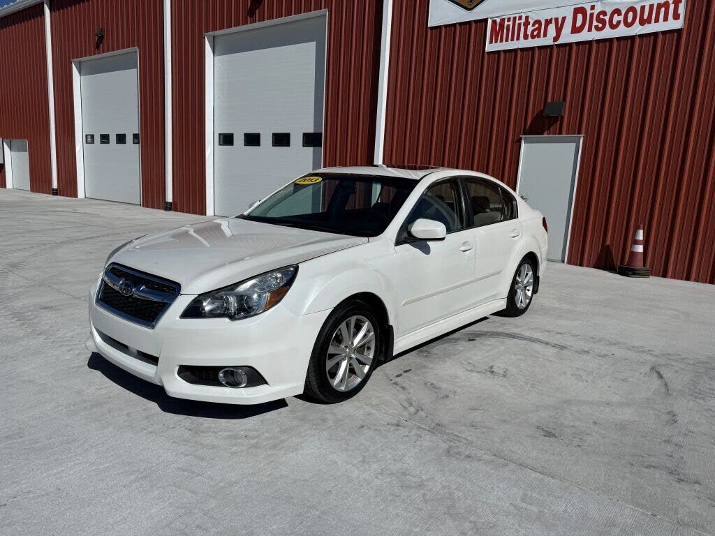 2013 SUBARU Legacy
