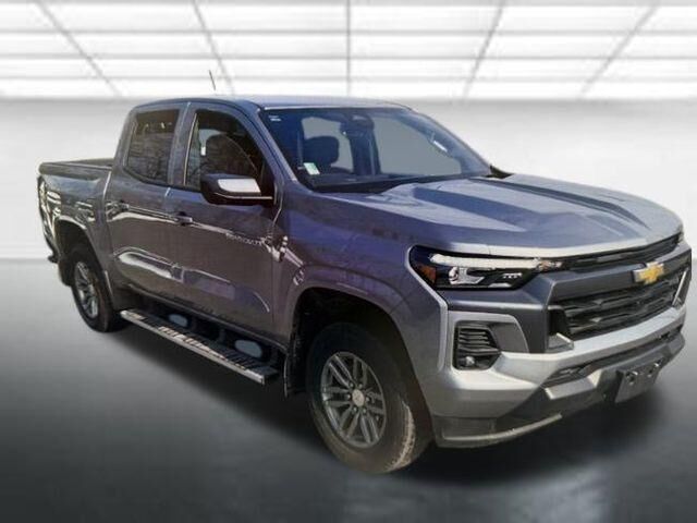 2025 CHEVROLET Colorado