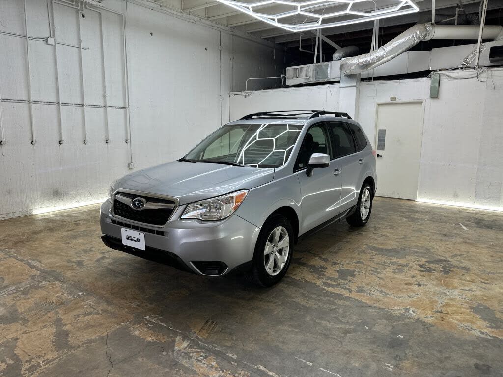 2015 SUBARU Forester