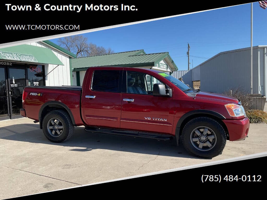 2015 NISSAN Titan