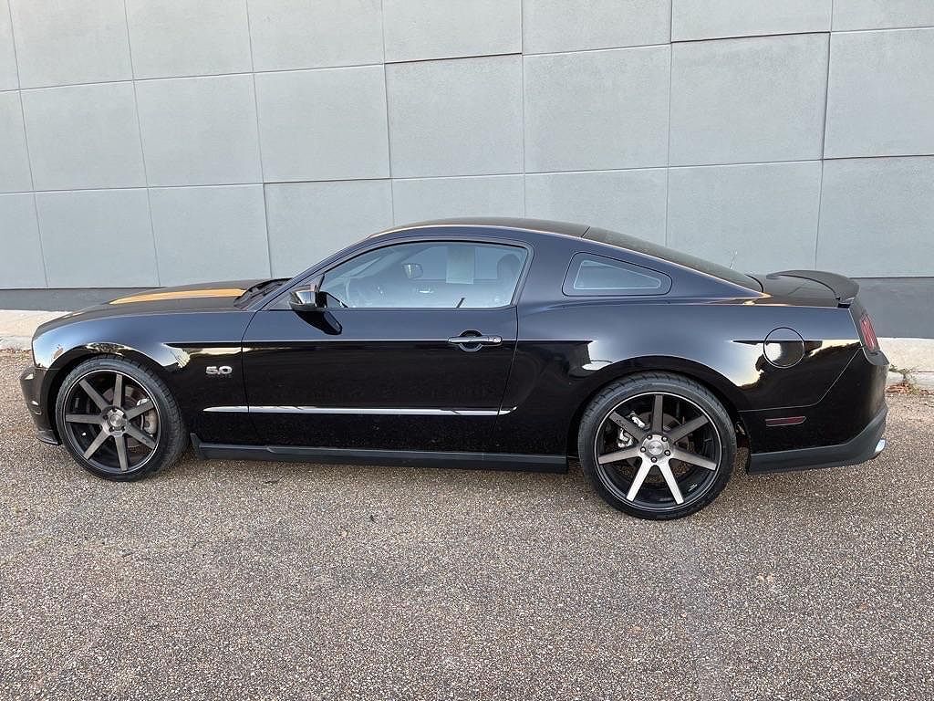 2011 FORD Mustang