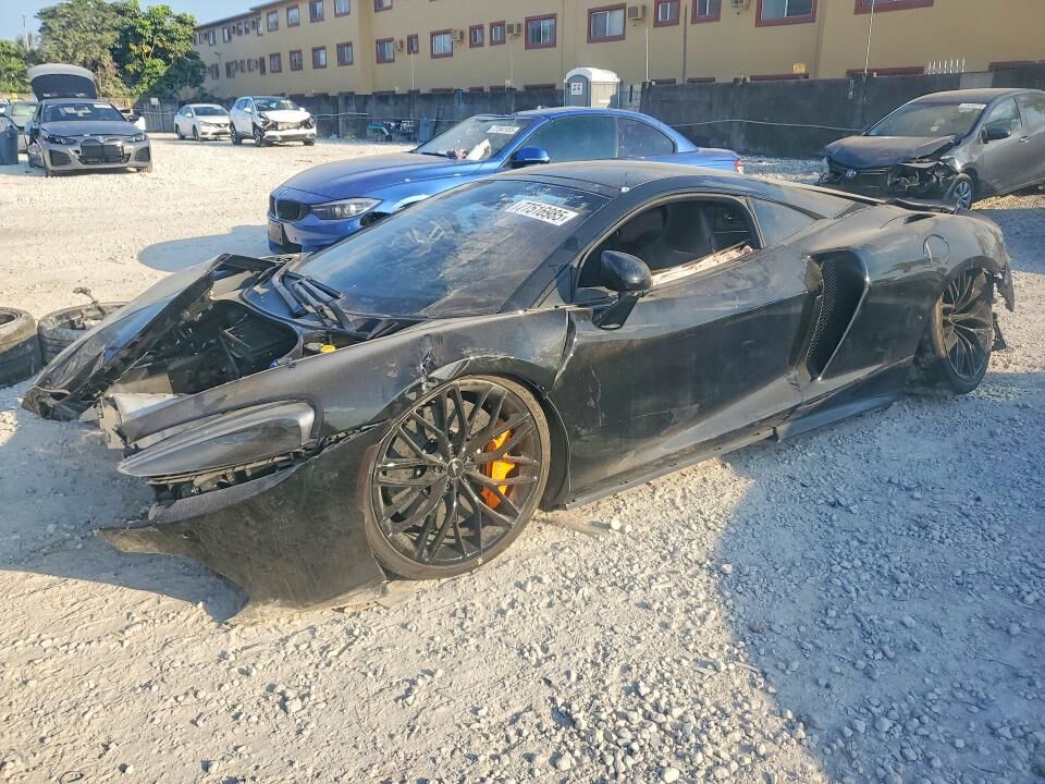 2022 MCLAREN GT