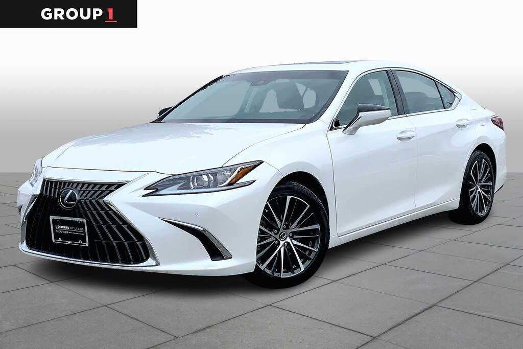 2025 LEXUS ES
