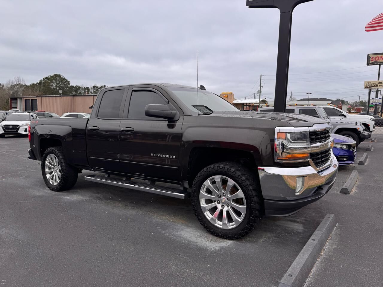 2018 CHEVROLET Silverado